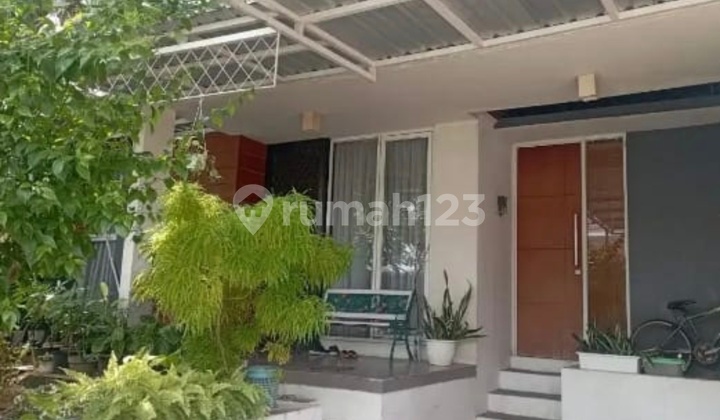 Rumah Semifurnished Di Ivypark Bsb City 1