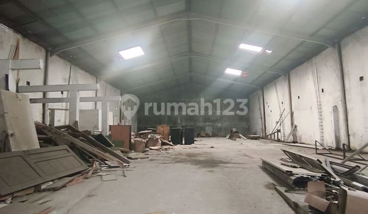 Gudang di Area Semarang Utara Jalan Depan Lebar Bebas Banjir 2