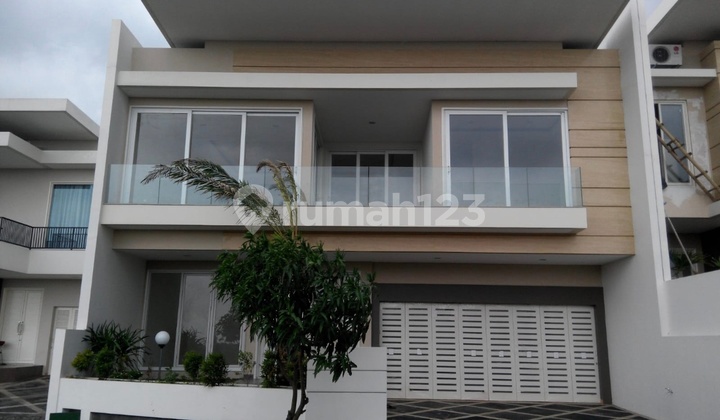 Rumah Siap Huni Dengan Kolam Renang Di Candi Golf 1