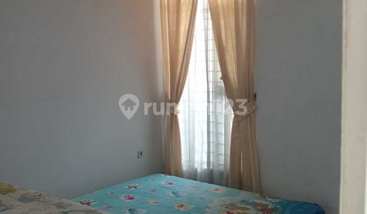Ready-to-Move-In Furnished House Without Renovation in Medoho Housing, East Semarang 1