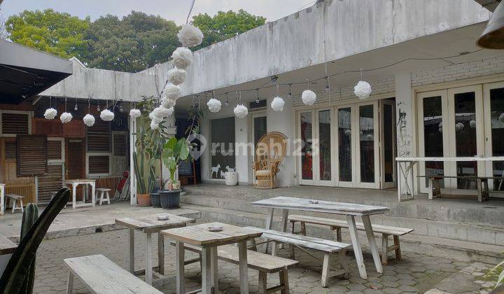 Ruang usaha Sayap Sukajadi Bandung 1