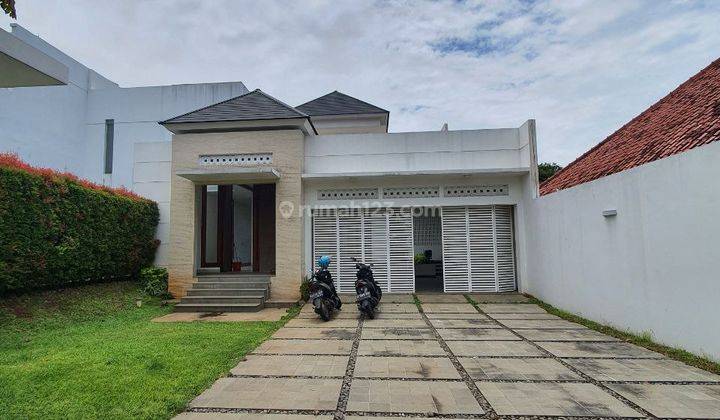 Disewakan Rumah Bangunan Kokoh di Menteng, Jakarta Pusat 1