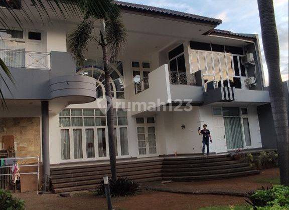 Dijual Cepat Rumah Modern Kontemporer di Menteng Jakarta  2