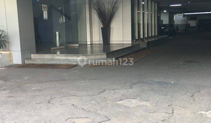 Jual Gedung Siap Huni Daerah Perkantoran di Menteng Jakarta Pusat 1