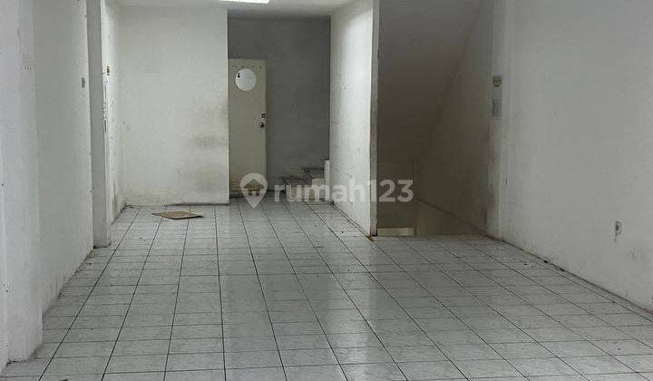 Jual Cepat Ruko Siap Pakai Lokasi Komersial di Menteng 2