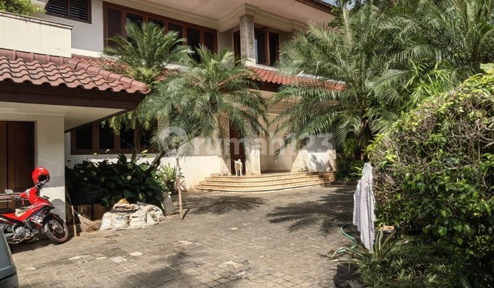 For Sale: Conglomerate House with Golf View in Pondok Indah For Sale: Conglomerate House with Golf View in Pondok Indah