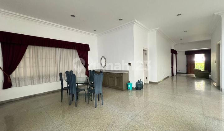 2-Story House in Premium Menteng Location 2