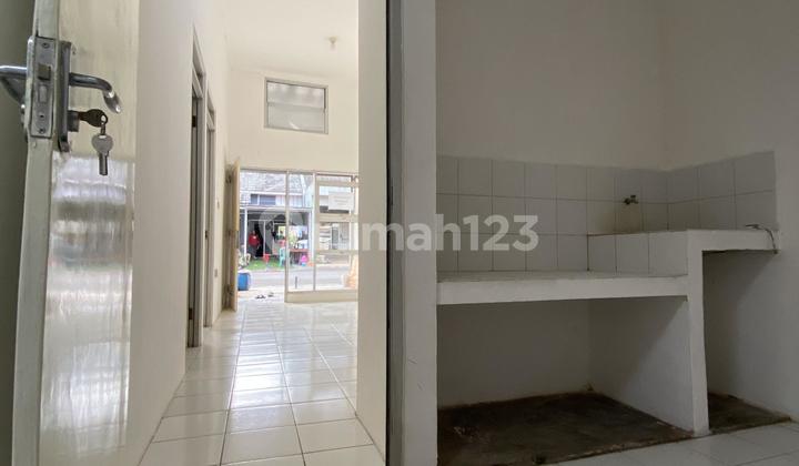 Disewakan Rumah Hook 1 Lantai seberang Security di Bukit Hijau Karawaci 2