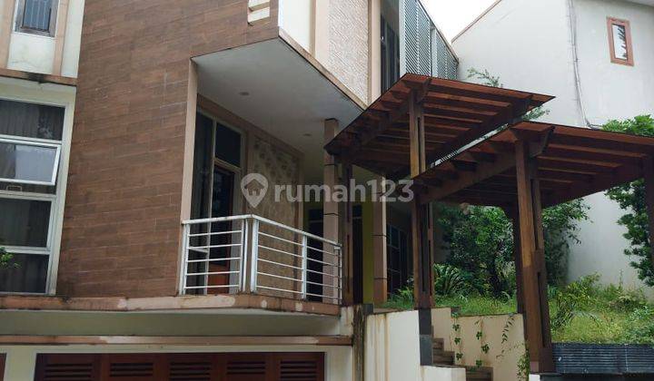 Rumah Exlusive 3 Lantai  Furnished Bagus di Lebak bulus , Lebak Bulus 1