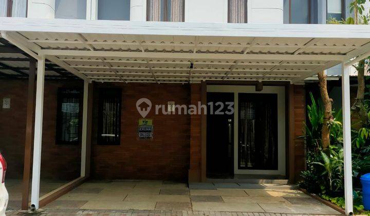 Rumah 2 Lantai Bagus Semi Furnished di Cluster Aveza Mozia , Tangerang 1