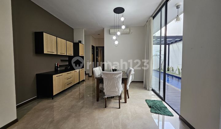 2-Story Luxury House Semi-Furnished &amp; with Pool in Navapark Lancewood, BSD Tangerang