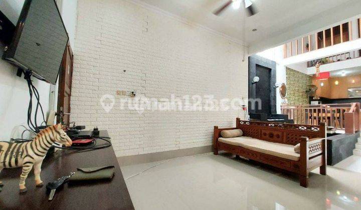 Disewakan Rumah 2 Lantai Full Furnished Dimampang Prapatan Jaksel 2