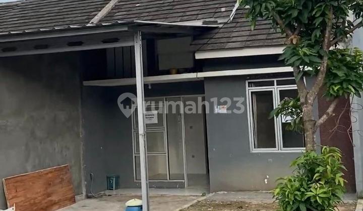 Disewakan Rumah Hook 1 Lantai seberang Security di Bukit Hijau Karawaci 1