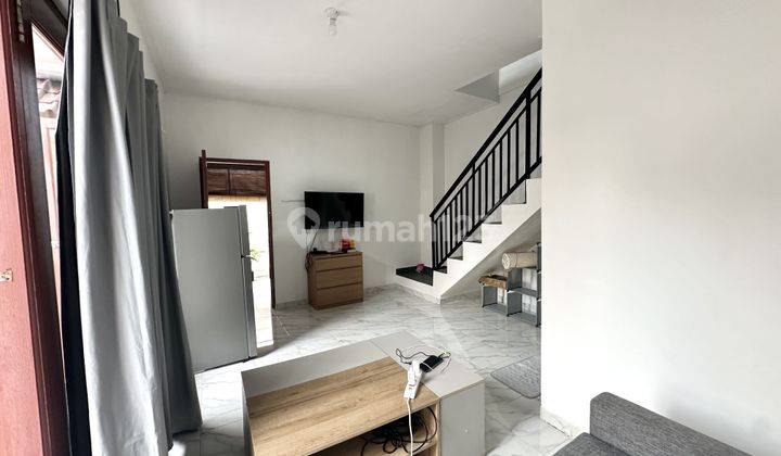 Ijual Villa One Bedroom di Brawe ,lokasi Strategis , Akses Jalan Bagus Dan Mobil Bisa Masuk. Selalu Full Tersewa di Airbnb Sangat Cocok Untuk Investasi 5 Menit Finns Beach 7 Menit Canggu Jalan Kaki Area Dekat Dengan Cafe Dan Restoran Detail Luas Tanah 135 2