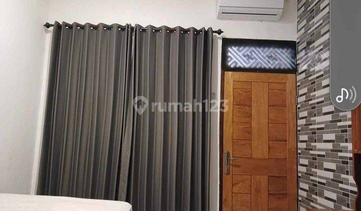 Dijual Cepat Rumah Kost 1 Lantai Dengan 5 Kamar Tidur 1