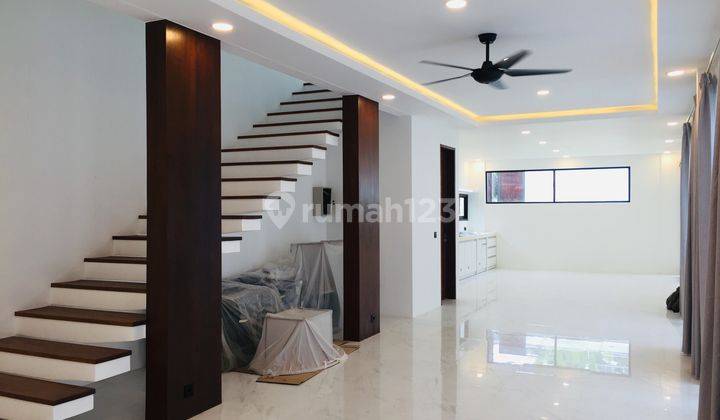 Villa Umalas 3 BR 2