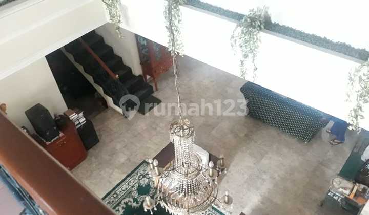 Rumah Kokoh Pusat Kota Dekat Perkantoran 2