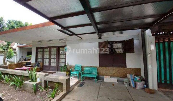 Rumah Classic Pusat Kota Dekat Perkantoran  2