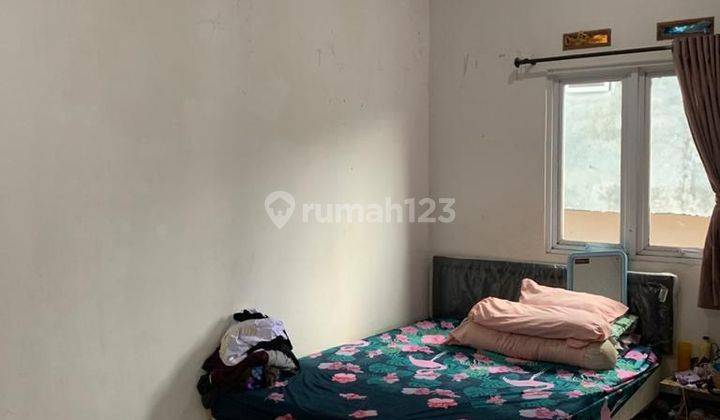 Rumah 2 Lantai serasa Villa Dekat Perkantoran  2