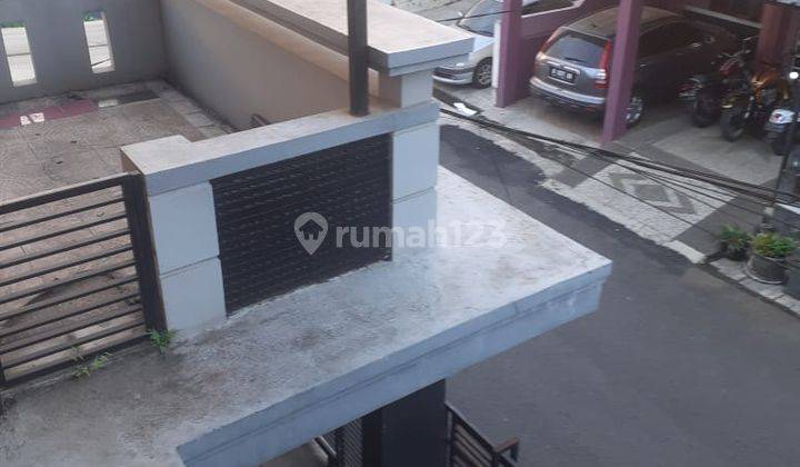 Rumah 2 Lantai Dekat Area Perkantoran  2