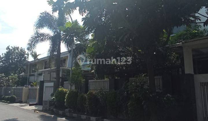 Rumah Mewah 2 Lantai Dekat Perkantoran  2