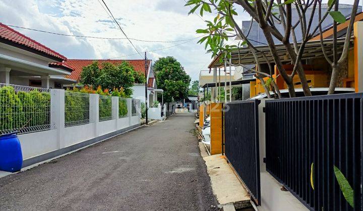 Rumah Baru 2 Lantai Dekat Perkantoran dan Tol Buah Batu  2