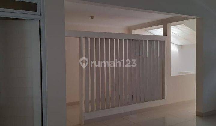 Rumah 2 Lantai cocok untuk kantor atau tempat tinggal 2