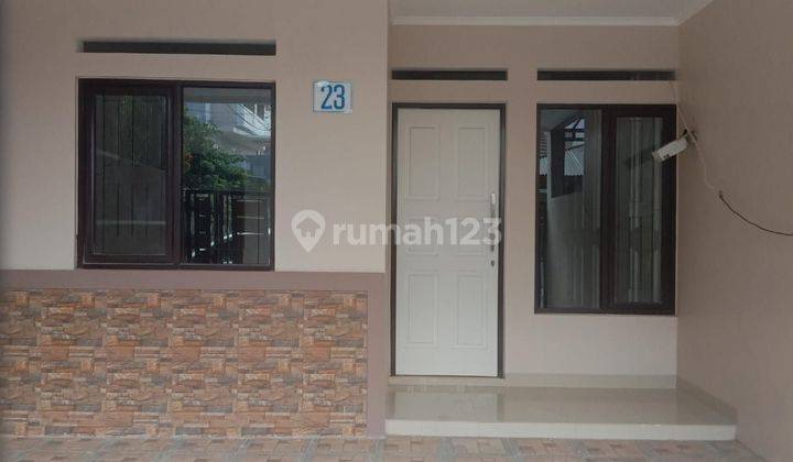 Rumah Gress 2 lantai dekat perkantoran dan pendidikan  1