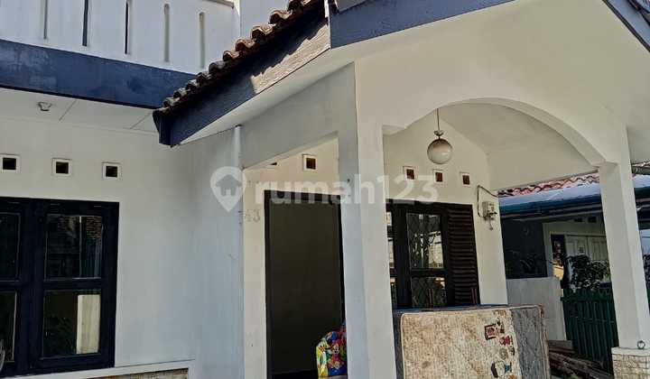 Rumah Komplek Antapani Dekat Perkantoran Rumah Komplek Antapani Dekat Perkantoran