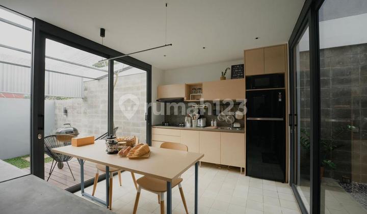 Rumah Villa Full Furnish Gegerkalong Setiabudi 2
