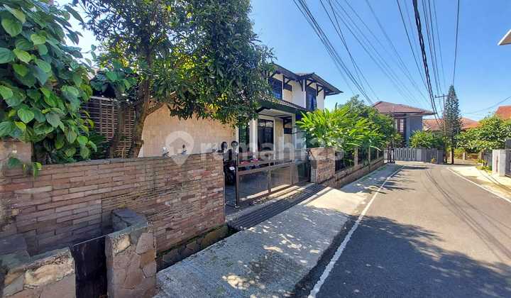 Rumah 2 Lantai Siap Huni Dekat Perkantoran