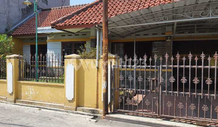 Rumah Komplek Sekelimus Dekat Rs Mayapada dan Tol Buah Batu Rumah Komplek Sekelimus Dekat Rs Mayapada dan Tol Buah Batu