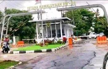 Rumah 2 Lantai Siap Huni Istana Kawaluyaan Dekat Perkantoran  2