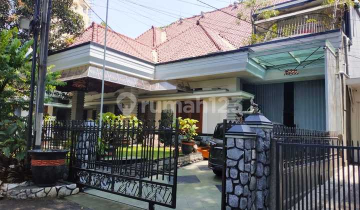 Rumah Mewah Lokasi Elit Dago Dekat Perkantoran