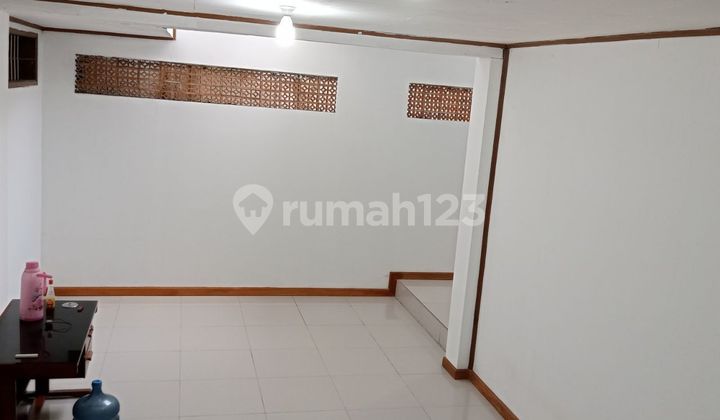 Rumah 2 Lantai Dekat Perkantoran 2