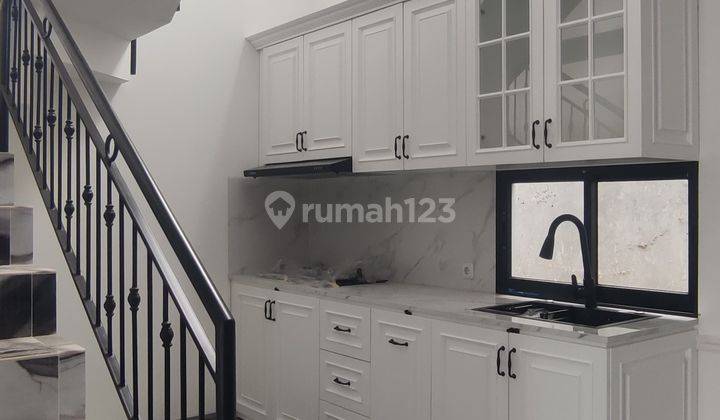 Rumah Baru 2 Lantai Turangga Dekat Perkantoran  2