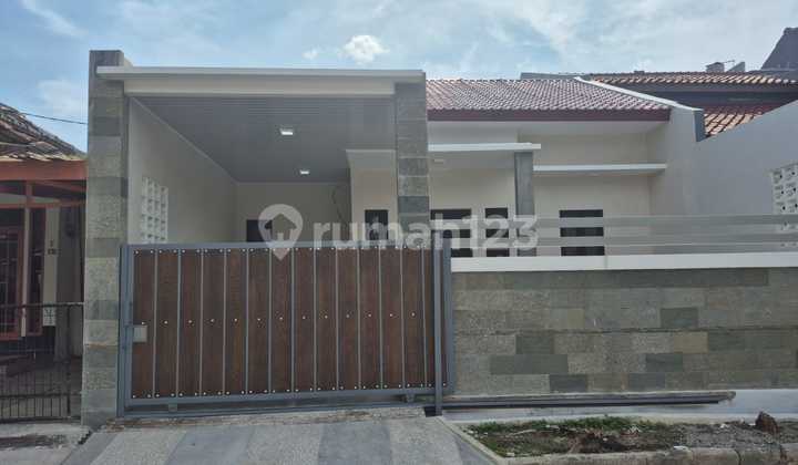 Rumah Baru Siap Huni Strategis dan Nyaman Komplek Antapani 2