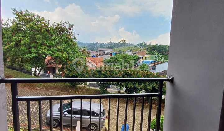 Rumah 2 Lantai Royal Orchid Villa Dekat Perkantoran 2