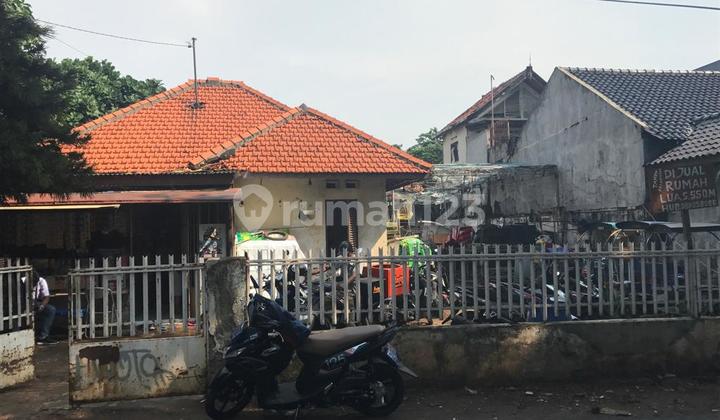Dijual Tanah Bonus Bangunan Tua, Cempaka Putih Jakarta Pusat. Dijual Tanah Bonus Bangunan Tua, Cempaka Putih Jakarta Pusat.