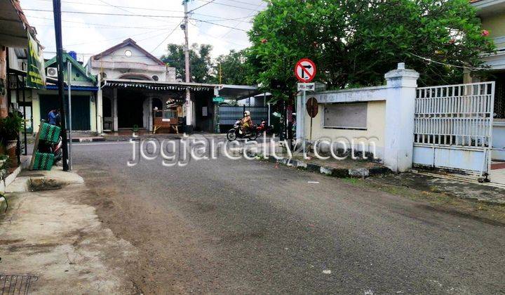 Rumah di Sewakan Homestay di Panembahan Kraton Yogyakarta Bagus 17
