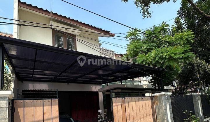 Dijual Rumah Modern Minimalis di Kebayoran Baru, Jakarta Selatan 1