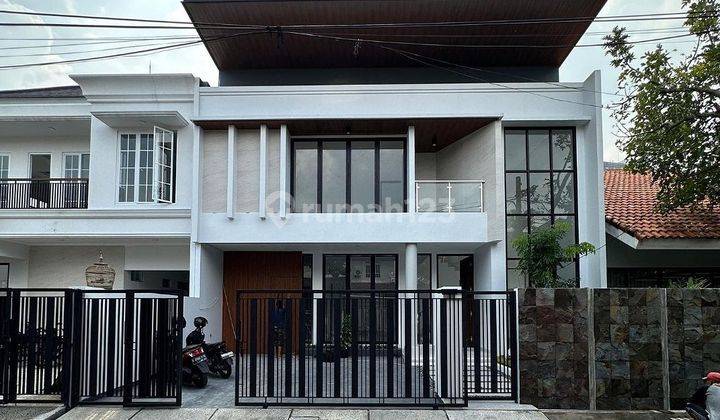 Rumah Modern Klasik Yang Elegan di Lebak Bulus, Jakarta Selatan! 1