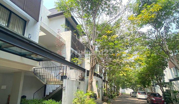 Rumah Mewah 3 Lantai di Perumahan Exclusive Lebak Bulus, Jakarta Selatan 2