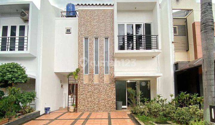 Town House Exclusive di Duren Sawit, Rapi dan Siap Huni 1