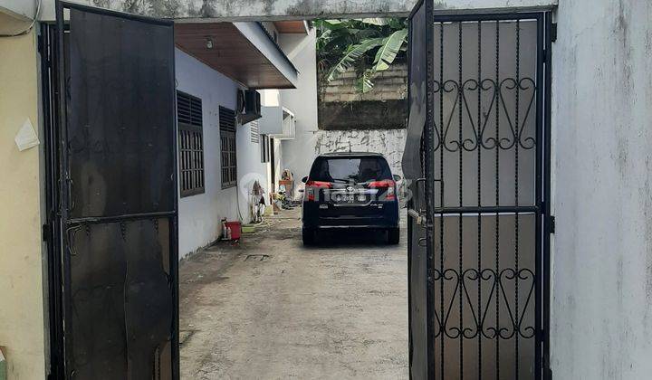 Dijual Rumah Tua Kemanggisan Hitung Tanah di Bawah Pasar 2