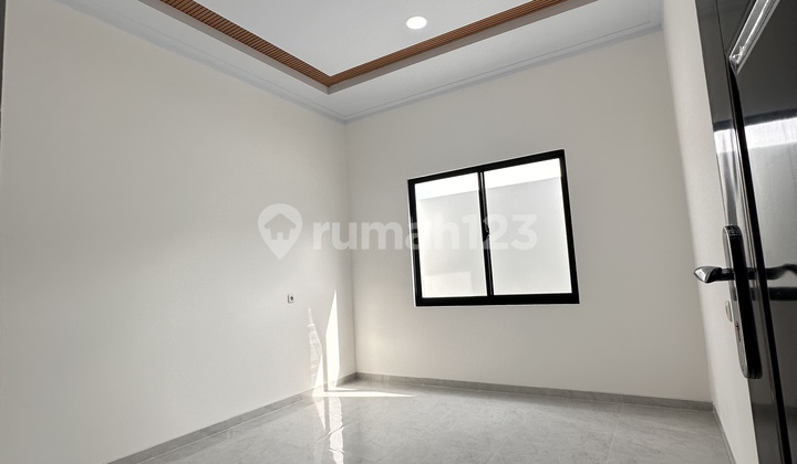 Rumah Baru 3 Lantai bisa Usaha Free Furnish Tanjung Duren