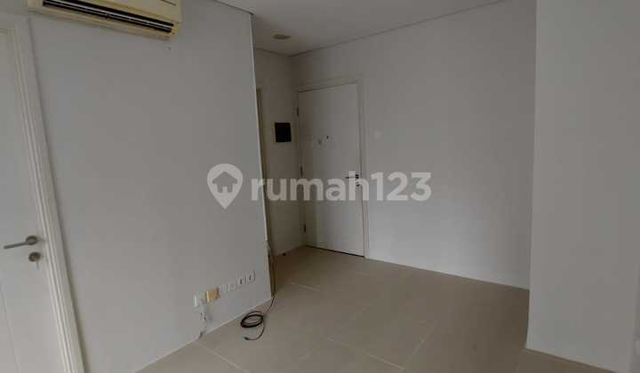 For Sale Madison Park Apartment Mid Floor Unfurnished