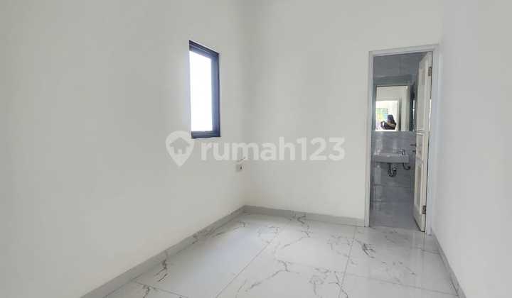 Rumah Baru Taman Villa Meruya Depan Sport Golf Jakarta Barat 2