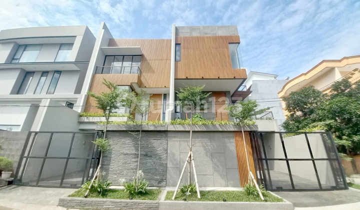 Dijual Rumah Baru 3 Setengah Lantai Bagus dan Siap Huni Sunter Agung