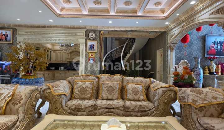 Dijual Rumah Classic Luxury Residence Pluit